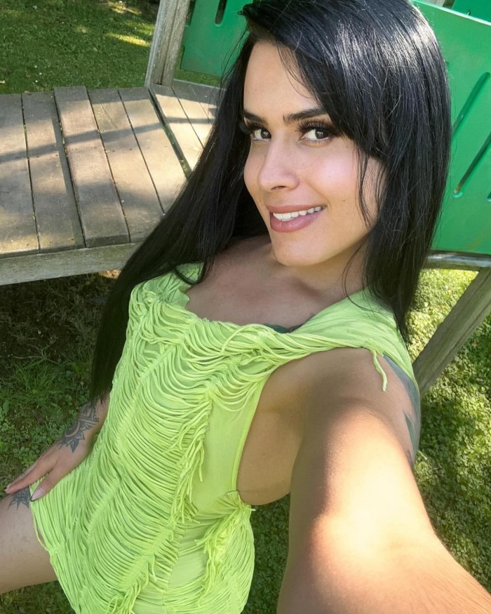 NOVEDAD HERMOSA LATÍNA