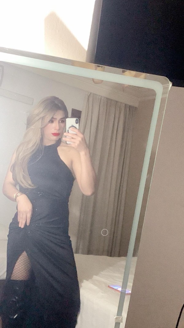 NOVEDAD…RUBIA TRANS NIÑATA FIESTERA Y ME CORRO EN TU BOCA AMOR