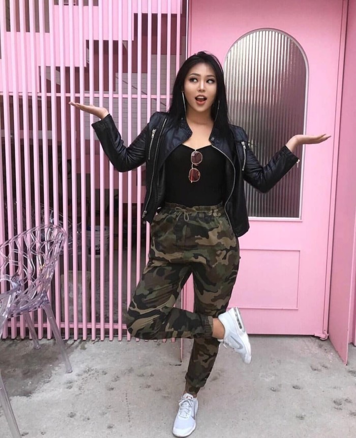 ASIÁTICA EXOTICA PRIMERA RECIEN LLEGADA A FERROL