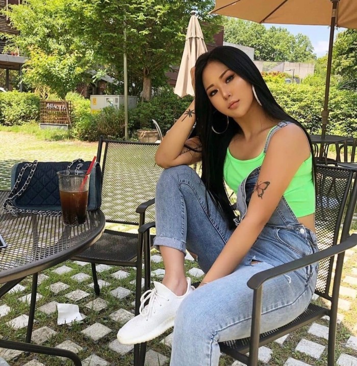 ASIÁTICA EXOTICA PRIMERA RECIEN LLEGADA A FERROL