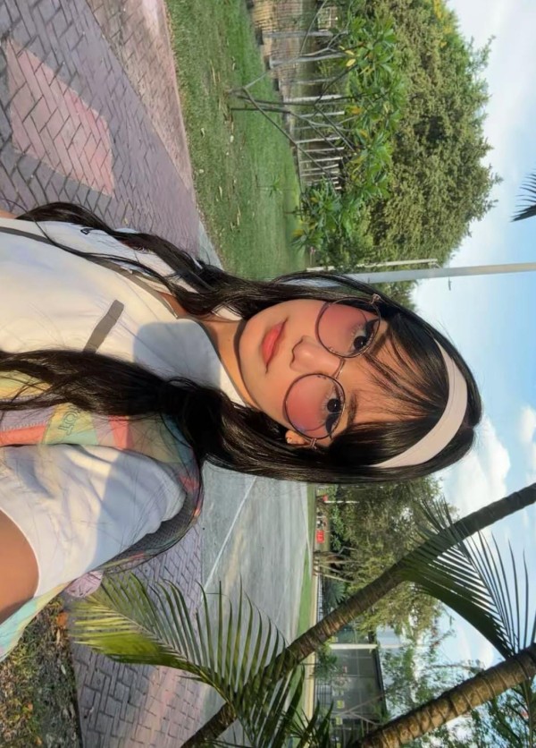 jovencita apasionada mamada profunda sexo guarro piso solo