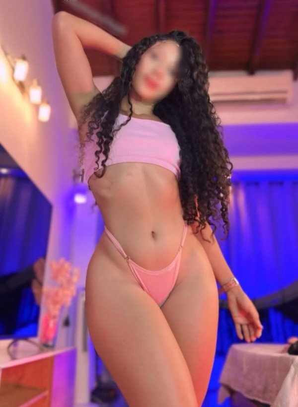 RECIEN LLEGADA SOLO POR UNA SEMANA TU CHICA VICIOSA EN LA CAMA