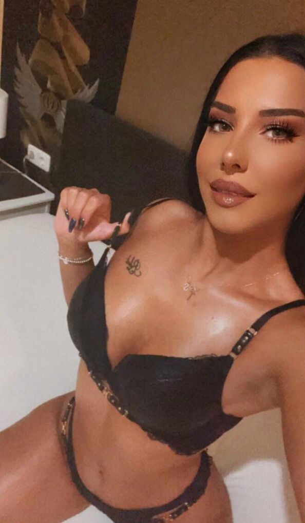 Compañía Fiestera a Domicilio – 3 Chicas