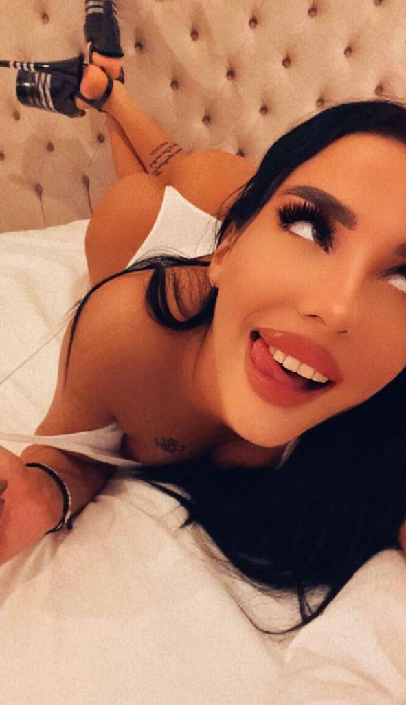 Compañía Fiestera a Domicilio – 3 Chicas