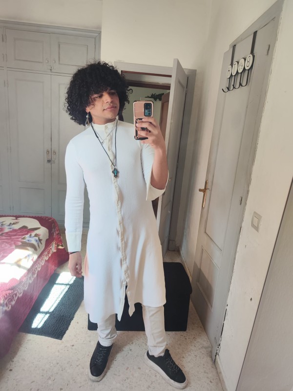 Boy en Jerez. Apasionado y fascinante jovencito en busca de tus risas.