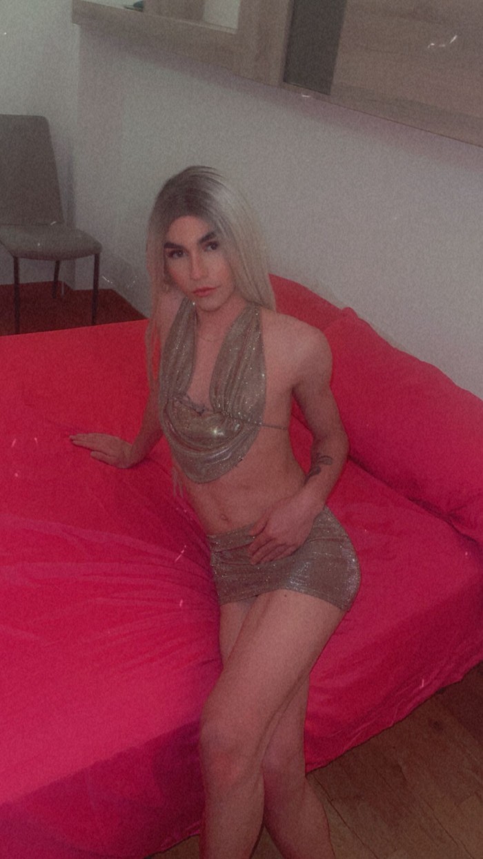 NIÑATA TRANS CD VERSÁTIL Y FEMENINA TE HARÉ DE TOD