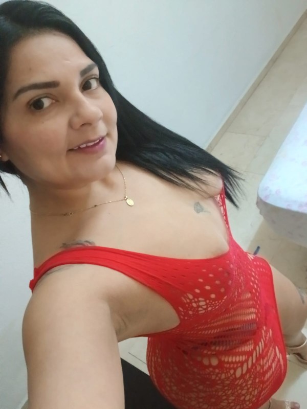 MORBOSA Y FIESTERA TODO LO QUE BUSCAS HOY, RECIEN LLEGADA A CORDOBA