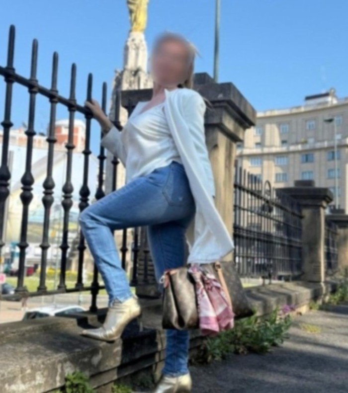 COLOMBIANA FRANCES NATURAL FERROL CENTRO