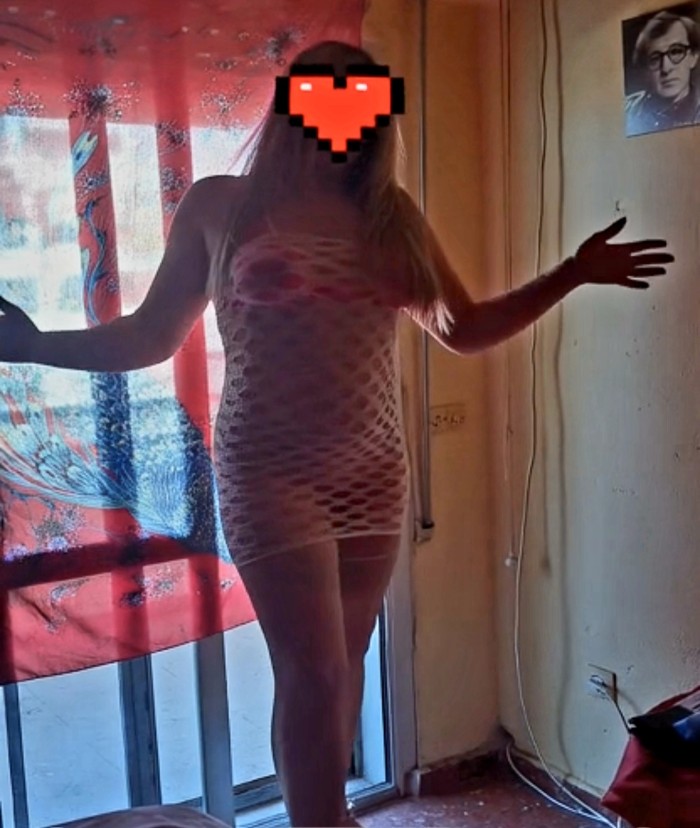 Puta activa y pasiva sumisa dame leche doy leche