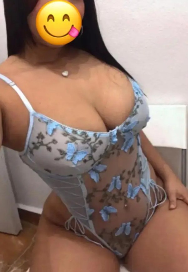 Tu rica latina jovencita, tetona, juguetona y fiestera