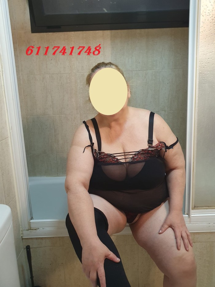 MADURITA RUBIA ESPAÑOLA SEVILLANA CURVY REGRESO