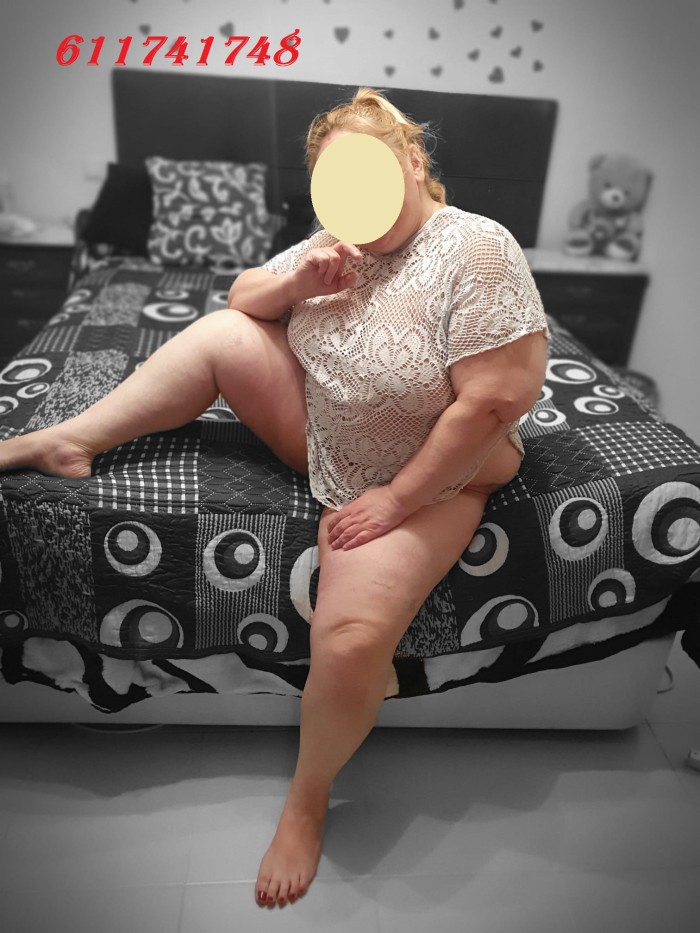MADURITA RUBIA ESPAÑOLA SEVILLANA CURVY REGRESO