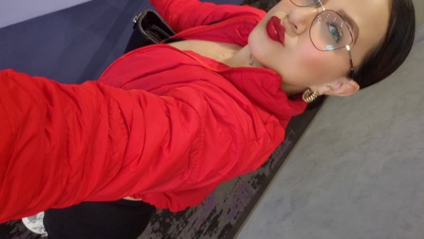 MABEL CON GANAS DE QUE ME FOLLEN EL CULO