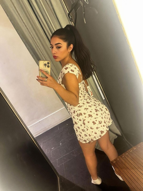 MILENA LA MAS HOT DE BENETUSSER