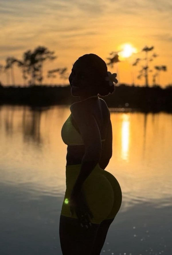 Soy una chica muy cariñosa brasileira y doy masajes maravillosos.