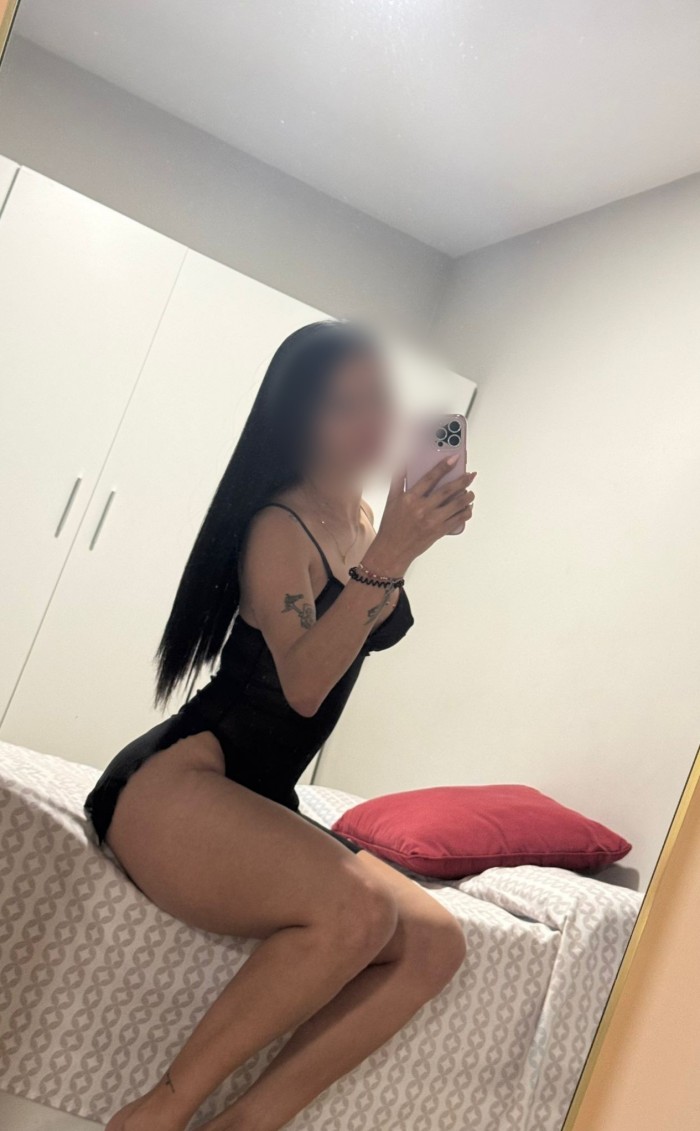 Karol Jovencita Latina Picante y muy Divertida.