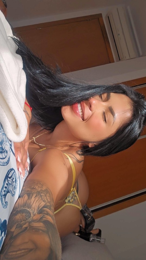 APASIONADA SENSUAL ARDIENTE BOMBA DE SEXO