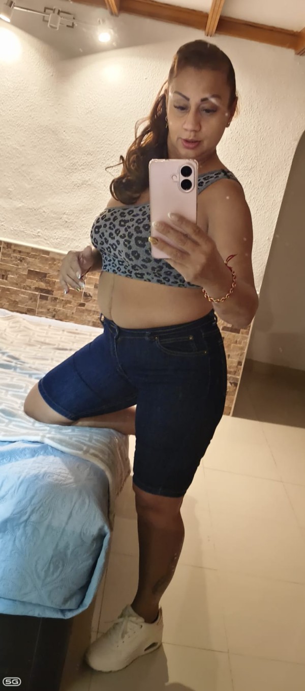 Garganta profunda beso de lengua completa
