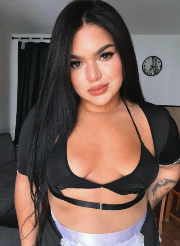 Latina PUTONA todo una diosa en la cama ven compruébalo