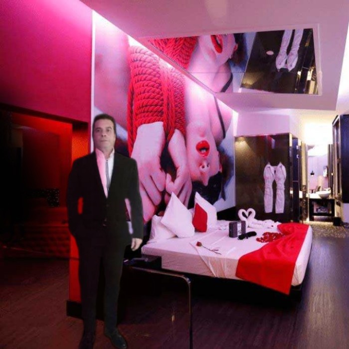 ACOMPAÑANTE MASCULINO, ELEGANTE Y SEDUCTOR PARA MU