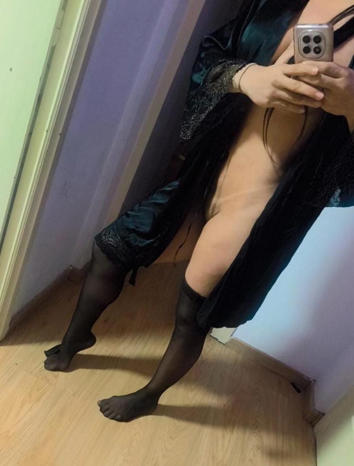 SENSUAL ARDIENTE COMPLACIENTE BOMBA DE SEXO