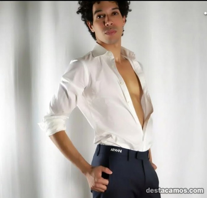 Latino Recién Llegado con su XXL