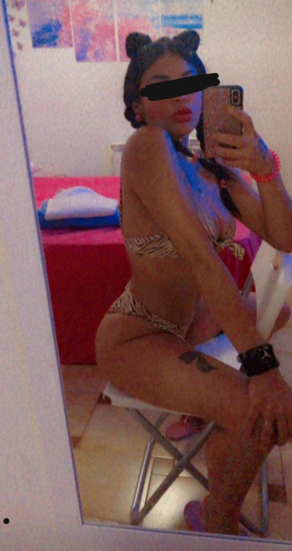 Camila la Hello Kitty Novedad Dueñas y salidas.