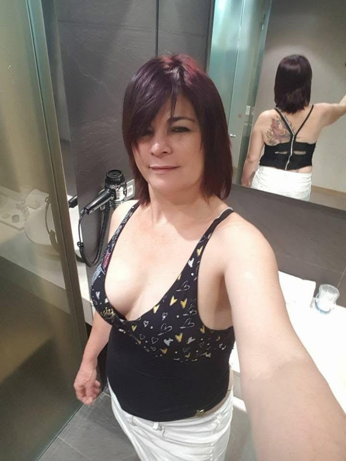 Helena 603283854