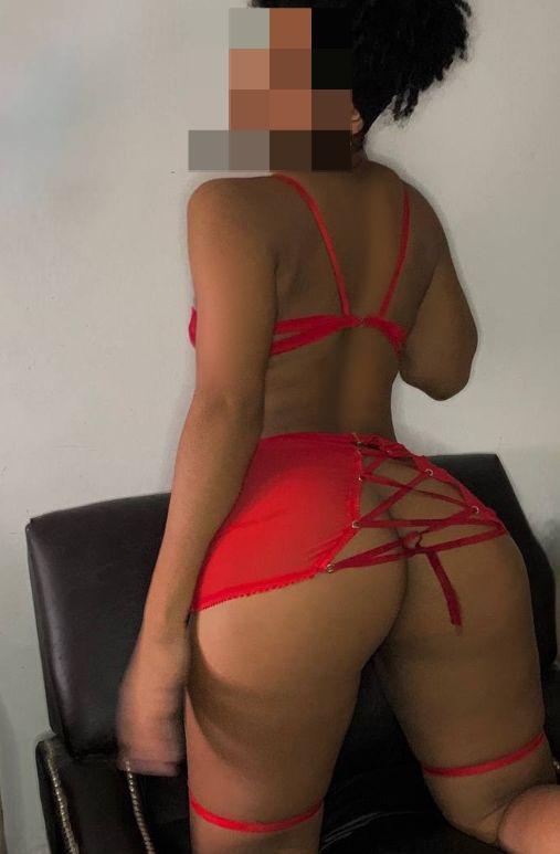 Dulce masajista erotica