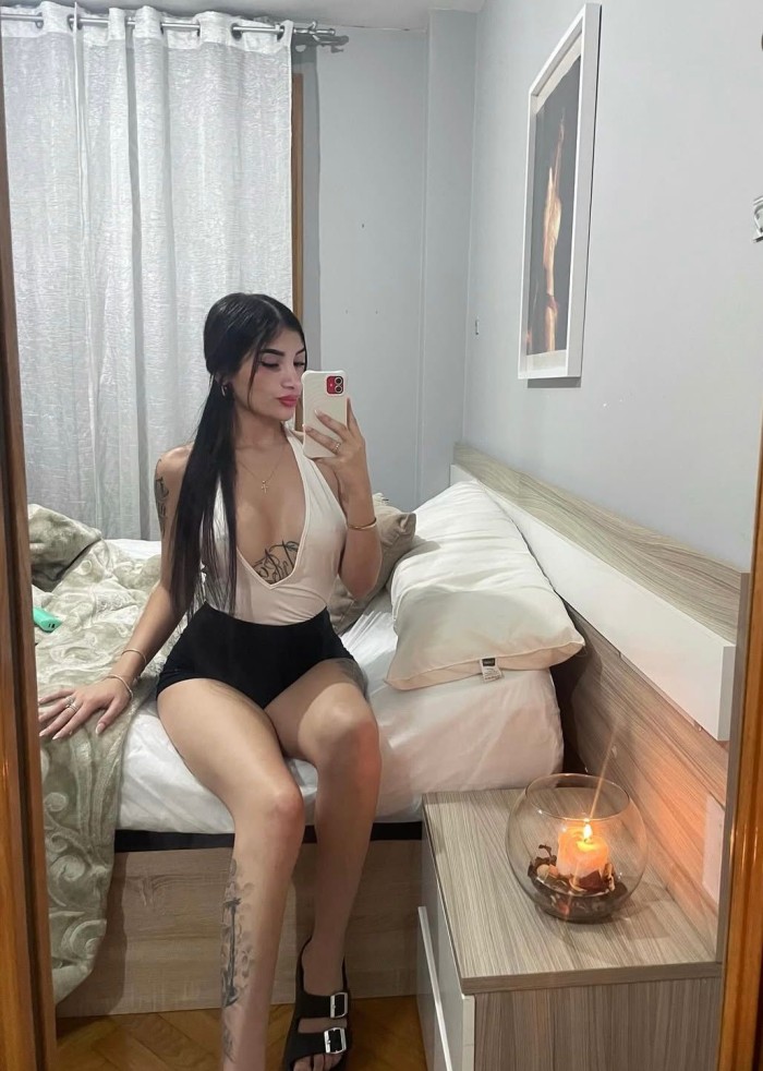 JOVENCITA CALIENTE PARA SALIDAS EN BARCELONA