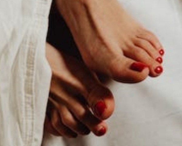 FIESTERAS A TOPE,   FRANCES A PELO SALIVADO MULTIORGASMICA