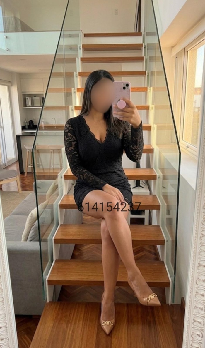 NOVEDAD JULIA JOVEN GUAPISIMA COMPLETA