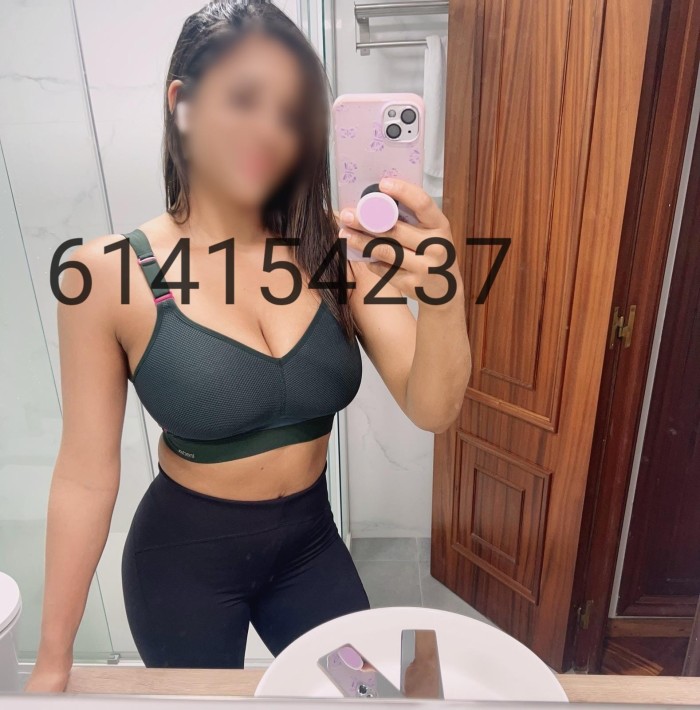 NOVEDAD JULIA JOVEN GUAPISIMA COMPLETA