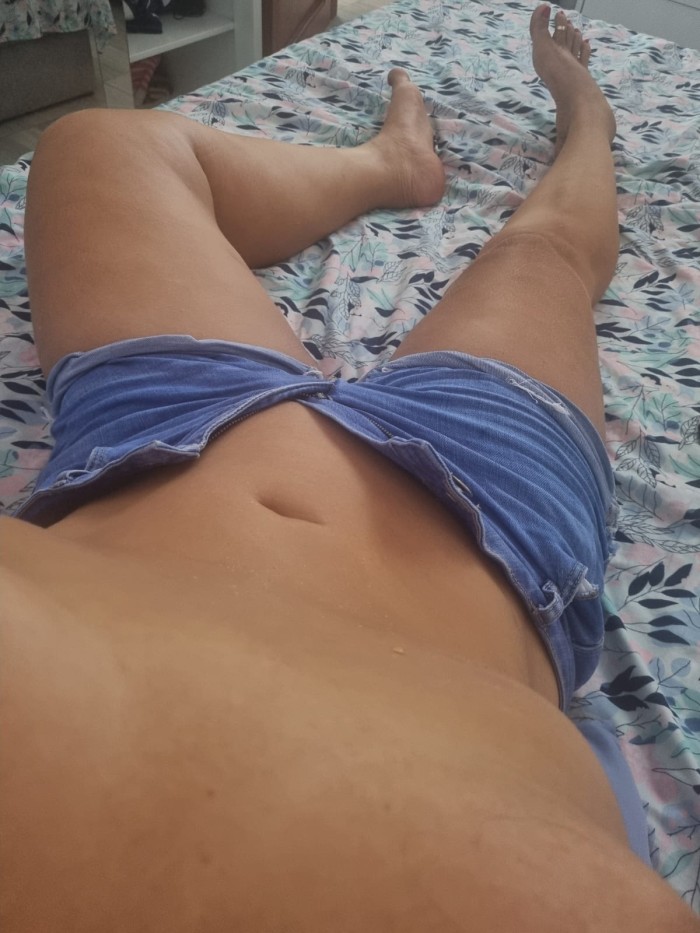 EN TU CASA ME PUEDES COMER TODA