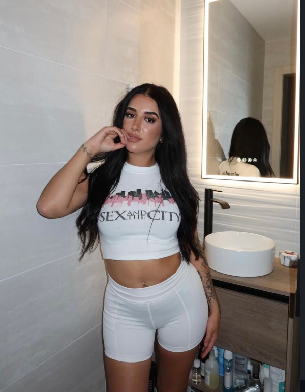 ANA-PERFECTA PARA TI PASIONAL Y DIVERTIDA