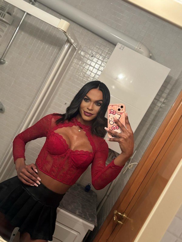 Sofía jovencita fiestera 24 horas disponible