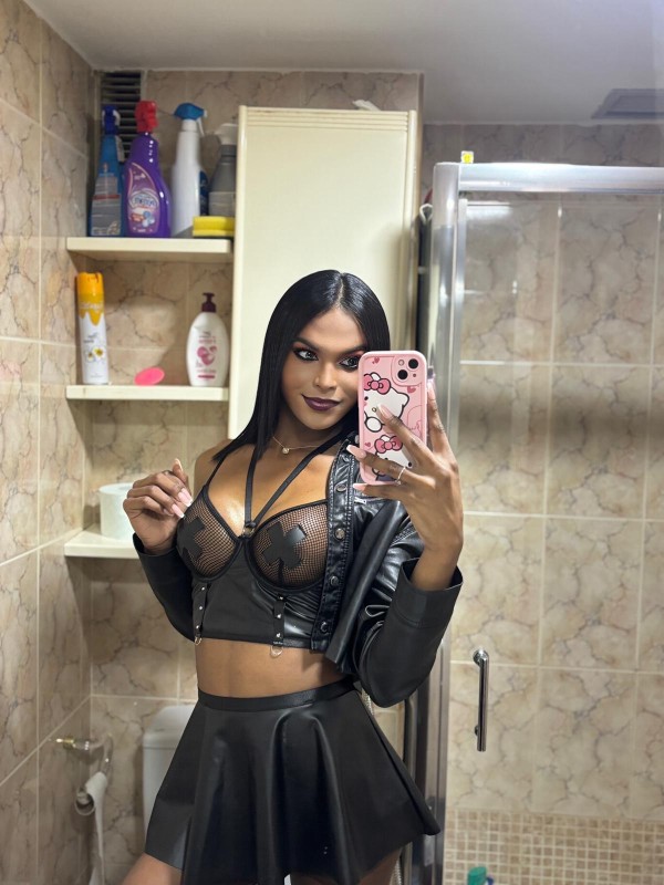 Sofía jovencita fiestera 24 horas disponible