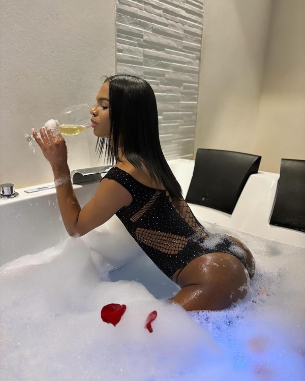 Sofía jovencita fiestera 24 horas disponible
