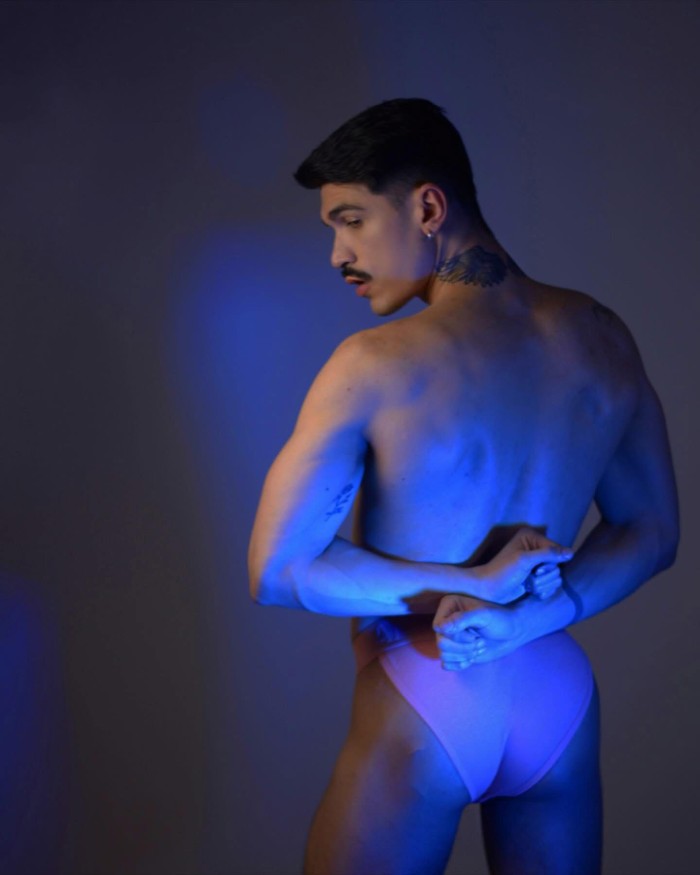 Versátil brasileño guapísimo