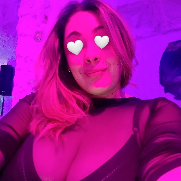 DESLY, ELEGANTE Y JOVEN RECIEN LLEGADA