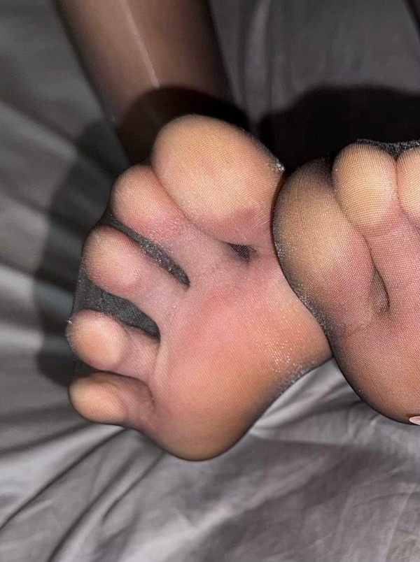 NOVEDAD JOVENCITA ZORRA FEMENINA Y  VICIOSA