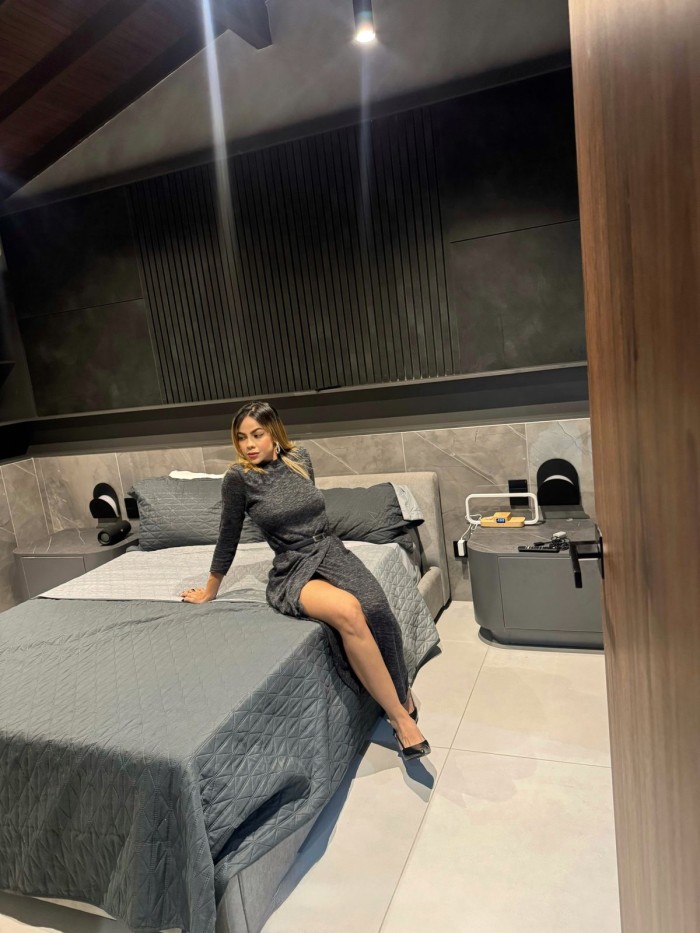 ¡¡¡NOVEDAD!!! LATINA EXÓTICA RUBIA