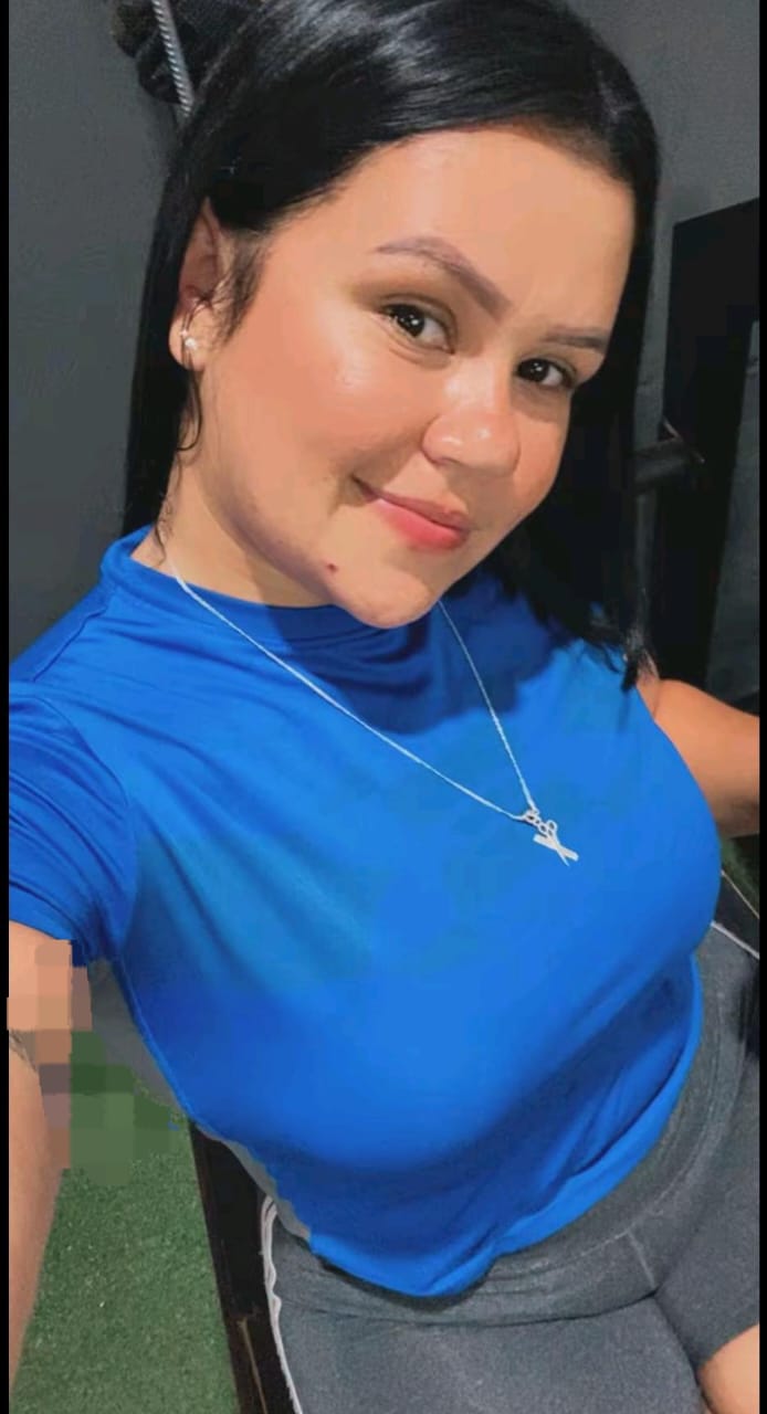 JOVENCITA FIESTERA ESTY DE PASO