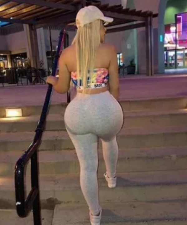 RUBIA EXPLOSIVA PIVONAZO TETAZAS INCREÍBLE! OLESA