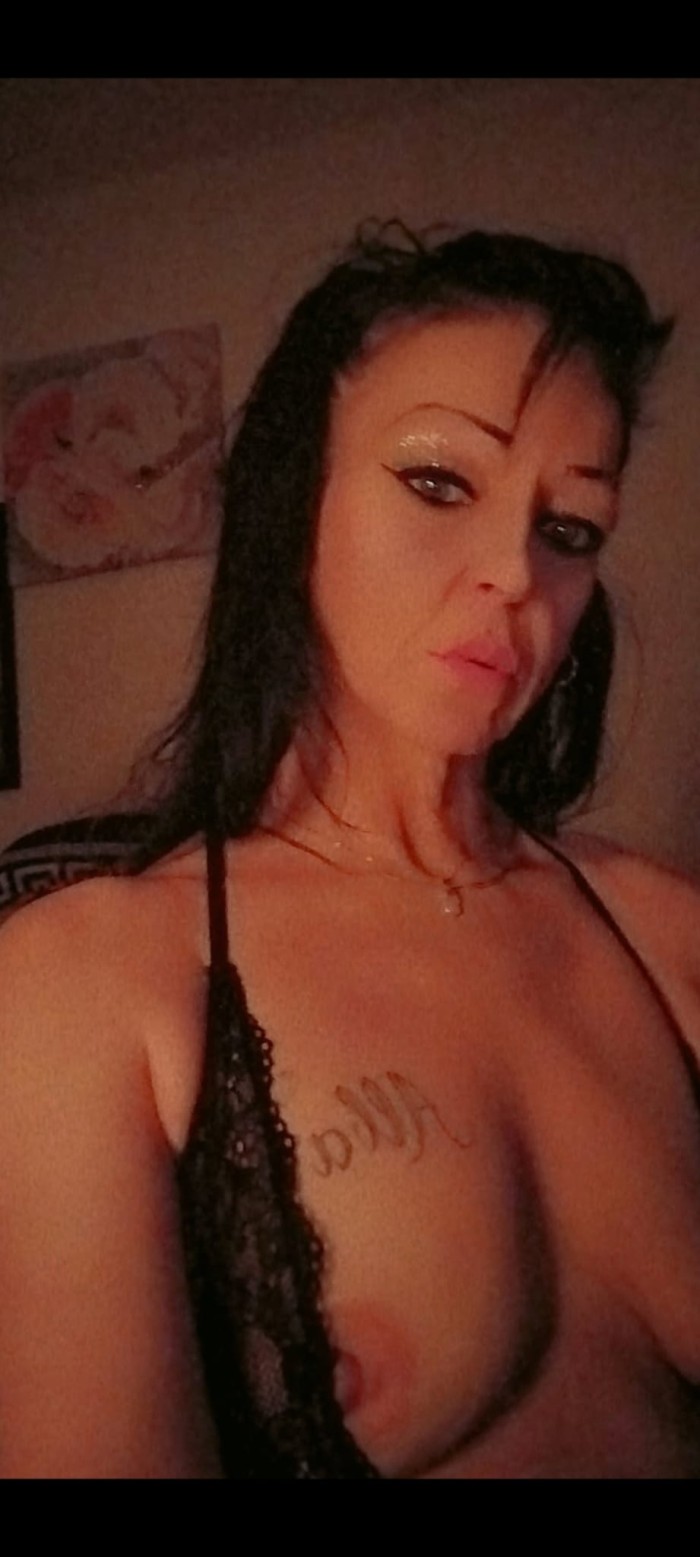 NOVEDAD LUCY MUY CACHONDA PARTICULAR 24H