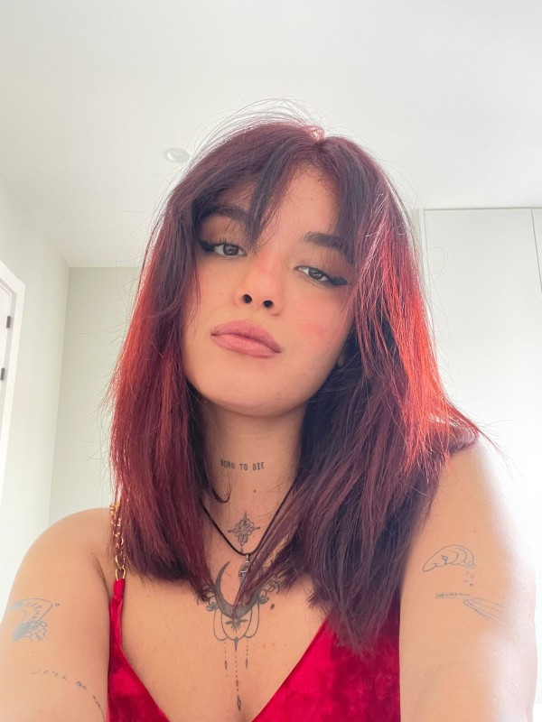 Jovencita Estrella , extravagante y cariñosa