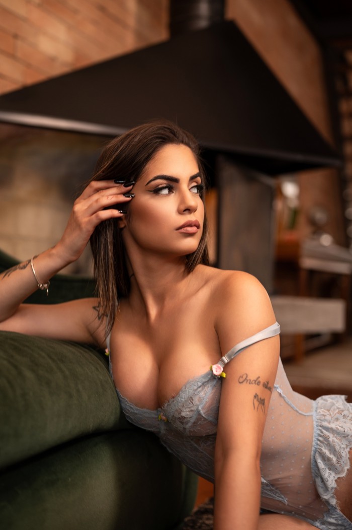 Alice festeira