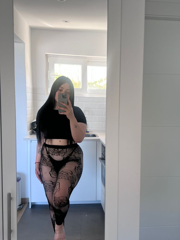 Aris , FIESTERA ENTREGADA MORBOSA AMANTE DEL PLACER 24/7