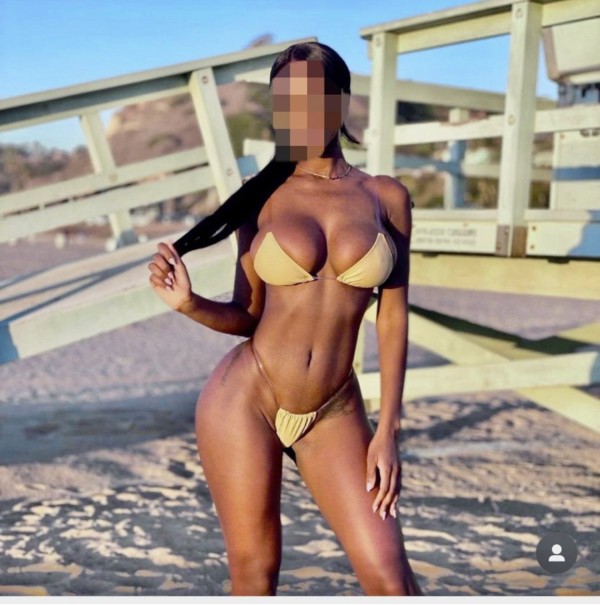 Pocos días, masajista, fiestera