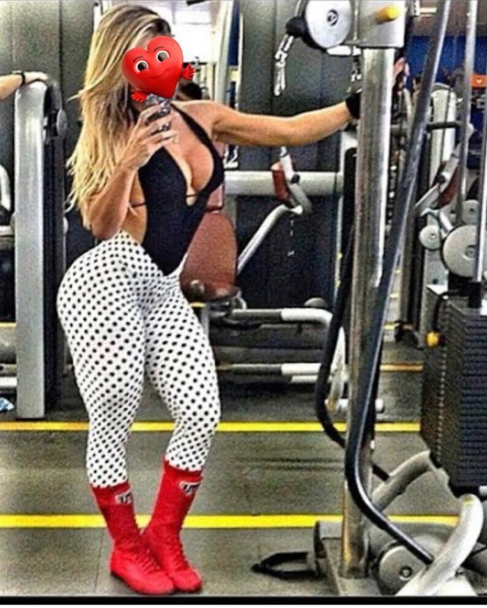 Espectacular y divertida, Leticia